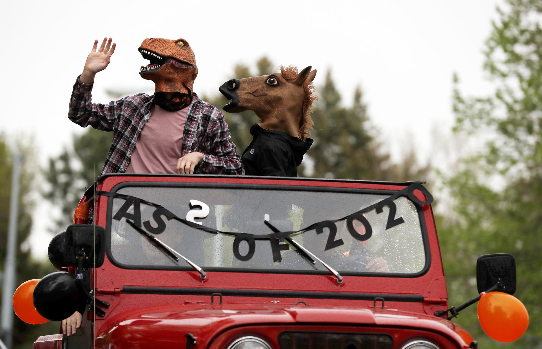 Senior High grad parade